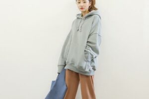 áo khoác hoodie phối cùng quần baggy